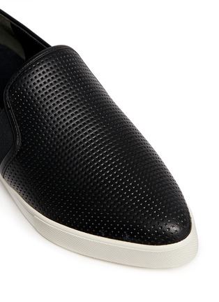 Detail View - Click To Enlarge - VINCE - Pierce' perforated leather skate slip-ons