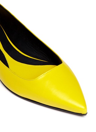 Detail View - Click To Enlarge - MC Q - Ada Edge baroque heel leather flats