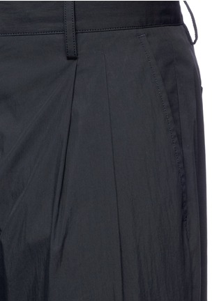 Detail View - Click To Enlarge - ALEXANDER WANG - Pleated front cotton blend pants