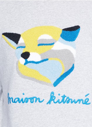 Detail View - Click To Enlarge - MAISON KITSUNÉ - Fox head appliqué sweatshirt
