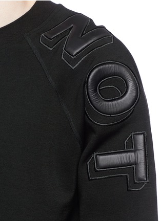 Detail View - Click To Enlarge - FENG CHEN WANG - 'WHY NOT' padded appliqué sweatshirt