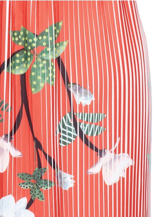 Detail View - Click To Enlarge - HELEN LEE - Flying bunny print plissé pleated culottes