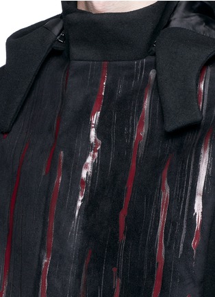 Detail View - Click To Enlarge - 73119 - Glossy stripe print hooded jacket