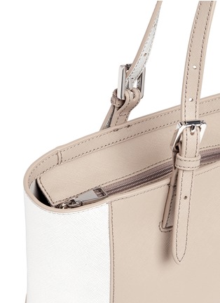 Detail View - Click To Enlarge - TORY BURCH - York' small leather buckle tote