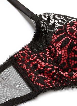 Detail View - Click To Enlarge - L'AGENT - 'Brigit' padded jacquard lace plunge bra