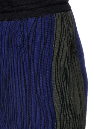 Detail View - Click To Enlarge - MARKUS LUPFER - 'Woodgrain Stripe' knit jogging pants