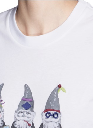 Detail View - Click To Enlarge - MARKUS LUPFER - 'Gnome Trio' embroidered print Alex T-shirt