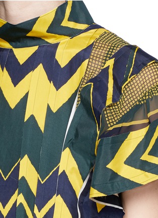 Detail View - Click To Enlarge - SACAI - Chiffon panel geometric print dress