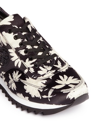 Detail View - Click To Enlarge - TORY BURCH - Orchard print sateen sneakers