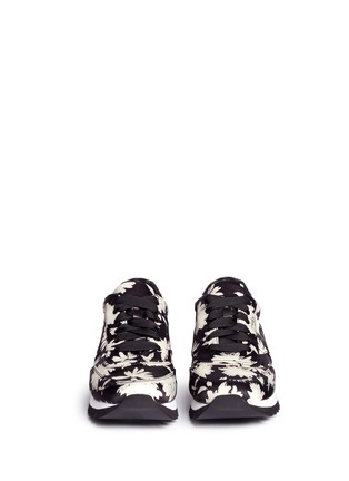Front View - Click To Enlarge - TORY BURCH - Orchard print sateen sneakers