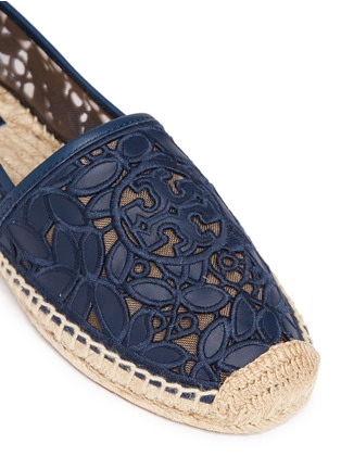 Detail View - Click To Enlarge - TORY BURCH - 'Rhea' embroidered leather espadrille slip-ons