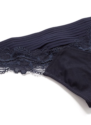 Detail View - Click To Enlarge - LA PERLA - 'Whisper' lace pleat thong
