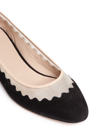 Detail View - Click To Enlarge - CHLOÉ - Mesh insert scalloped suede flats
