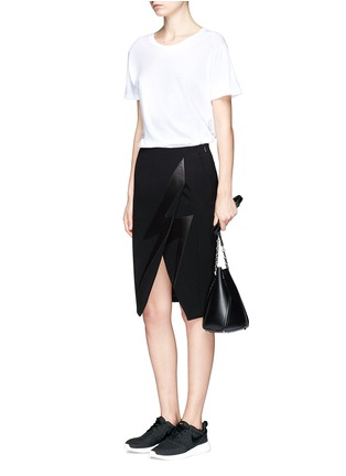 Figure View - Click To Enlarge - NEIL BARRETT - Thunderbolt leather patch crepe skirt