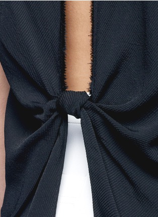 Detail View - Click To Enlarge - HELMUT LANG - Split back knot jacquard twill shirt