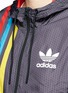 Detail View - Click To Enlarge - ADIDAS - Retro stripe print windbreaker jacket