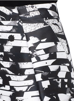 Detail View - Click To Enlarge - KENZO - Spray stripe print twill flare skirt