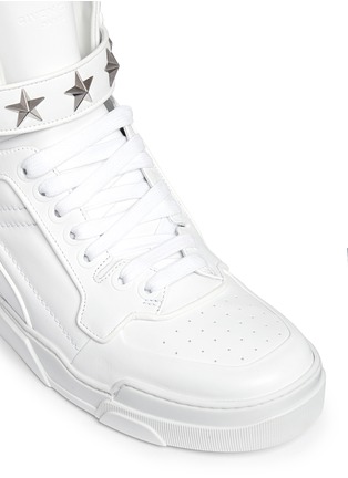 Detail View - Click To Enlarge - GIVENCHY - 'Tyson' star stud high top sneakers