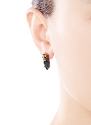 Figure View - Click To Enlarge - IOSSELLIANI - Stone and skull earrings