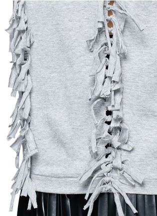 Detail View - Click To Enlarge - TOGA ARCHIVES - Knotted back fringe cotton T-shirt