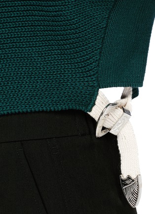 Detail View - Click To Enlarge - TOGA ARCHIVES - Split sleeve braided trim cropped sweater