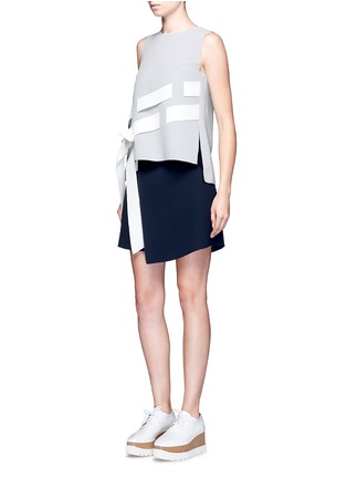 Figure View - Click To Enlarge - COMME MOI - Asymmetric stripe sleeveless crepe top