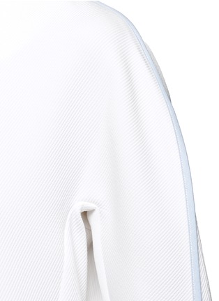 Detail View - Click To Enlarge - COMME MOI - Contrast seam twill top
