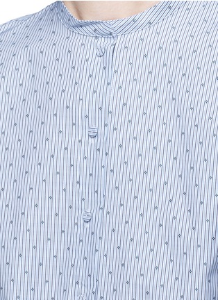 Detail View - Click To Enlarge - PORTS 1961 - Draped fil coupé panel floral print poplin shirt