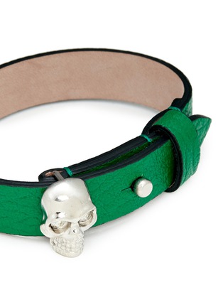 Detail View - Click To Enlarge - ALEXANDER MCQUEEN - Skull grainy leather bracelet