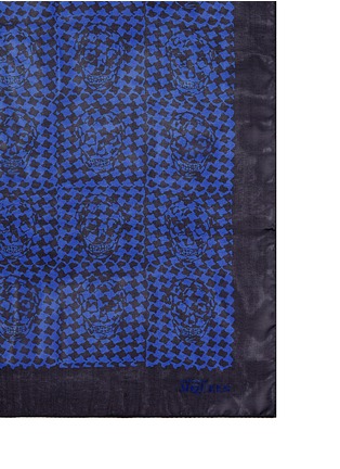 Detail View - Click To Enlarge - ALEXANDER MCQUEEN - Skull houndstooth check print silk chiffon scarf