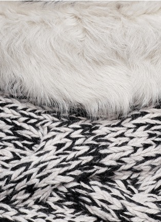 Detail View - Click To Enlarge - KARL DONOGHUE - Lambskin trim melangé hand-knit snood