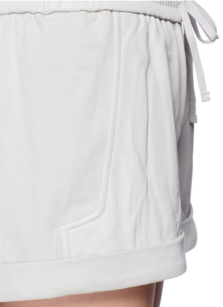 Detail View - Click To Enlarge - HELMUT LANG - Leather front roll cuff shorts
