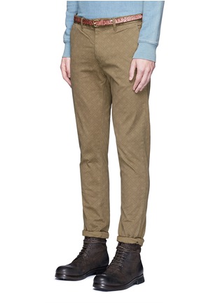 Front View - Click To Enlarge - SCOTCH & SODA - 'Stuart' print garment dyed cotton chinos