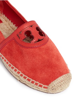 Detail View - Click To Enlarge - TORY BURCH - 'Sidney' cutout leather logo suede espadrilles
