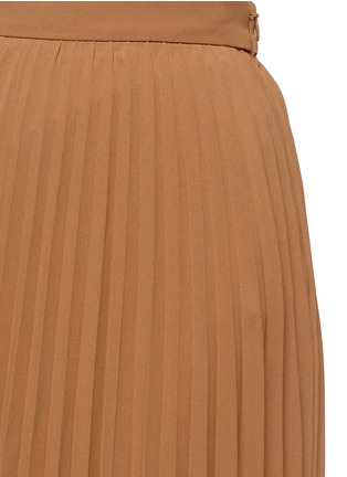 Detail View - Click To Enlarge - COMME MOI - Handkerchief hem pleated maxi skirt