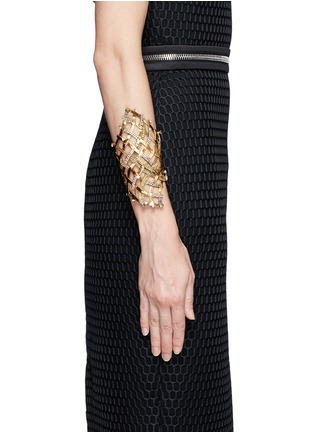Figure View - Click To Enlarge - ERICKSON BEAMON - 'Heart of Gold' gauzy crystal cuff