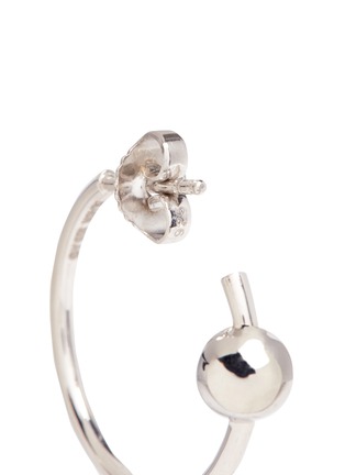 Detail View - Click To Enlarge - MARIA BLACK - 'Orion Medi' pierced hoop sterling silver earrings