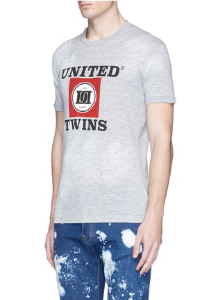 Front View - Click To Enlarge - 71465 - 'UNITED TWINS' print distressed T-shirt