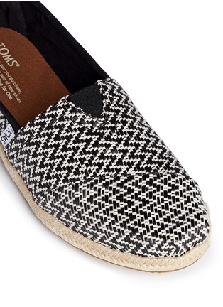 Detail View - Click To Enlarge - 90294 - Classic woven espadrille slip-ons