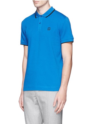 Front View - Click To Enlarge - MC Q - Contrast trim logo patch polo shirt