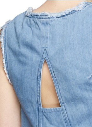 Detail View - Click To Enlarge - 72723 - Cutout back frayed flare denim top