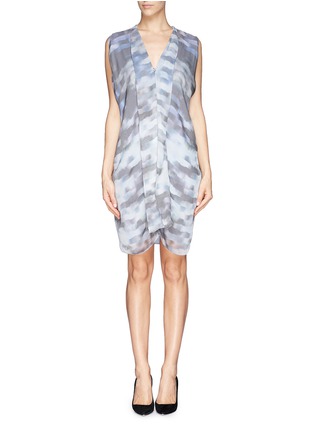 Main View - Click To Enlarge - ARMANI COLLEZIONI - Blurred geometric print belted chiffon dress