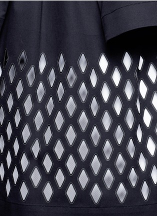 Detail View - Click To Enlarge - STELLA MCCARTNEY - Lasercut diamond cape sleeve cotton top