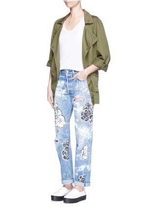 Figure View - Click To Enlarge - RIALTO JEAN PROJECT - One of a kind hand-painted rose vintage boyfriend jeans