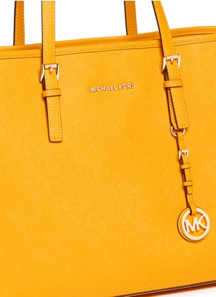 Detail View - Click To Enlarge - MICHAEL KORS - 'Jet Set Travel' medium saffiano leather tote
