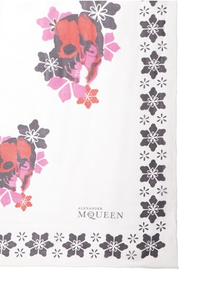 Detail View - Click To Enlarge - ALEXANDER MCQUEEN - Floral skull silk chiffon scarf
