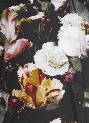 Detail View - Click To Enlarge - ALEXANDER MCQUEEN - Floral print front T-shirt