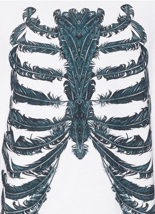 Detail View - Click To Enlarge - ALEXANDER MCQUEEN - Feather ribcage print T-shirt