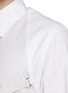 Detail View - Click To Enlarge - ALEXANDER MCQUEEN - Elastic strap piqué panel poplin shirt