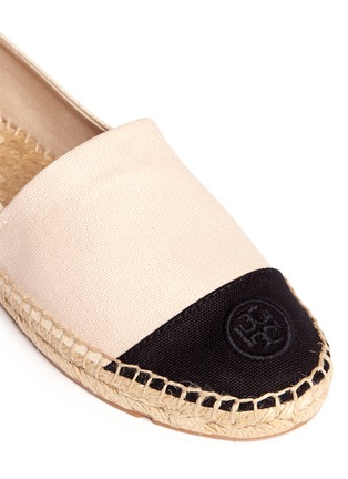 Detail View - Click To Enlarge - TORY BURCH - Colourblock canvas espadrille
